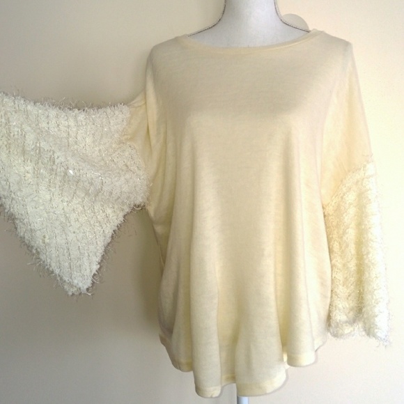 Umgee Light Knit Drop Shoulder Bell Sleeve Top - Picture 4 of 7